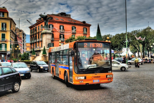 110812_0602_IsPublicTra1